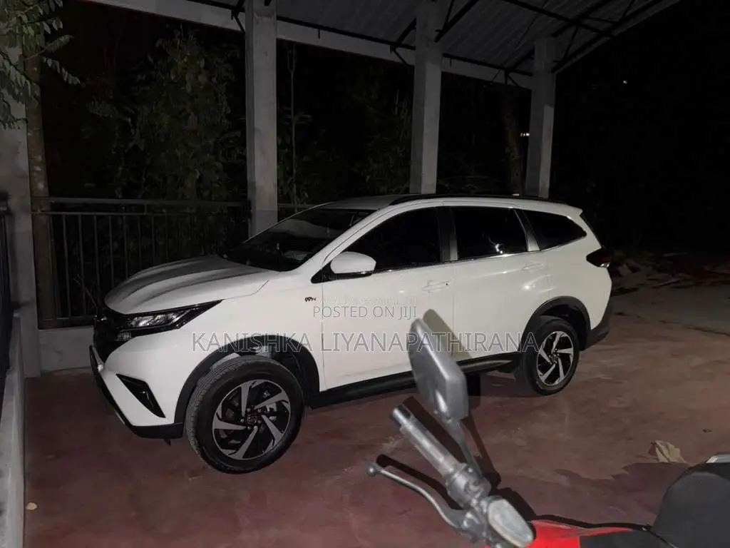 Toyota Rush 2025 SUV (Used)