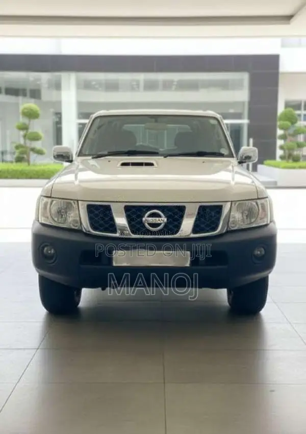 Nissan Patrol 2013 SUV (Used)