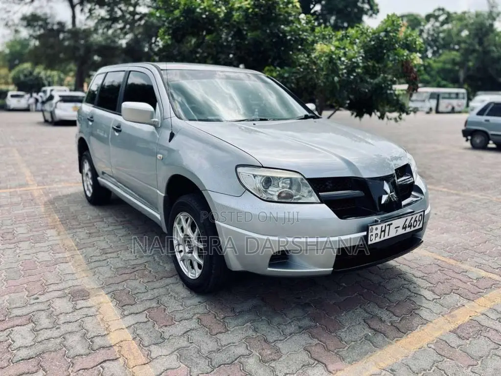 Mitsubishi Outlander 2003 SUV (Used)
