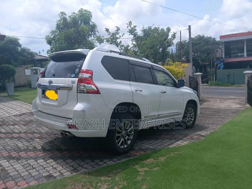 Toyota Prado 2016 SUV (Used)