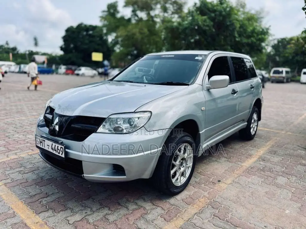 Mitsubishi Outlander 2003 SUV (Used)