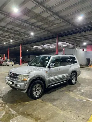 Mitsubishi Montero 2000 SUV (Used)