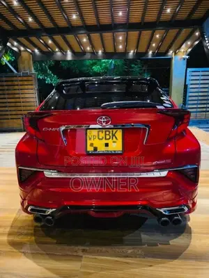 Toyota CHR 2020 SUV (Used)