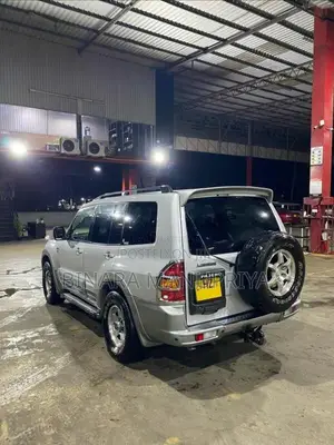 Mitsubishi Montero 2000 SUV (Used)