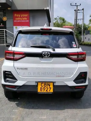 Toyota Raize 2024 SUV (Used)