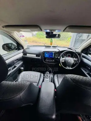 Mitsubishi Outlander 2015 SUV (Used)