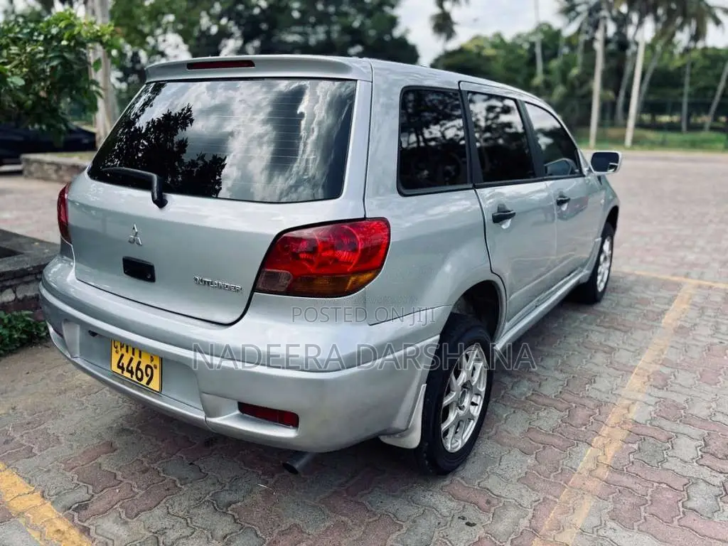 Mitsubishi Outlander 2003 SUV (Used)