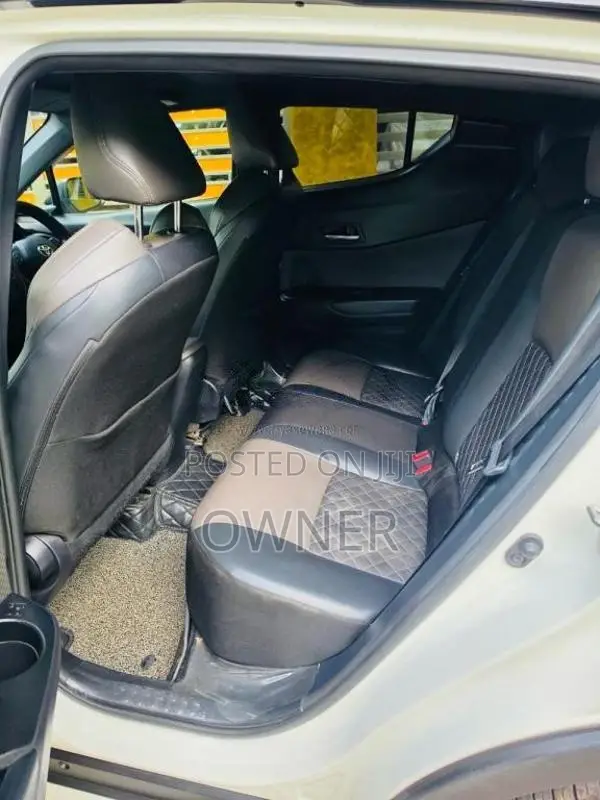 Toyota CHR 2019 SUV (Used)