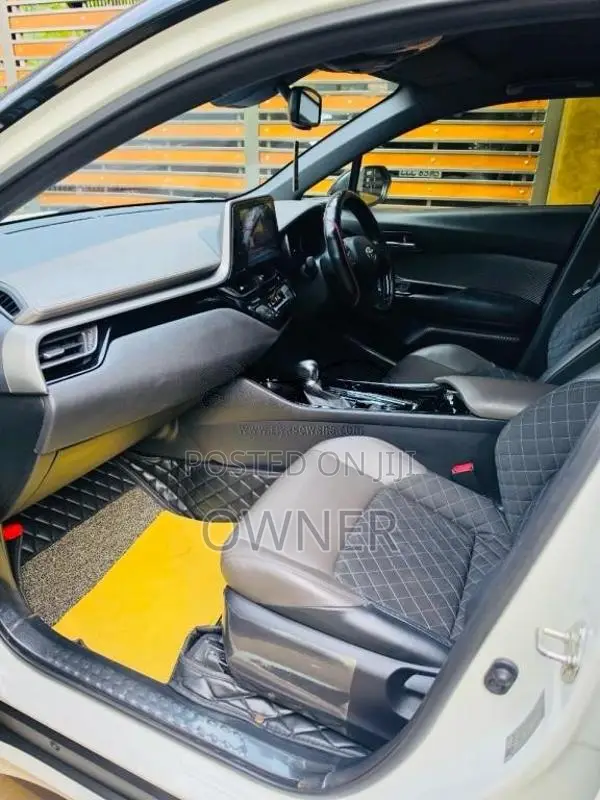 Toyota CHR 2019 SUV (Used)