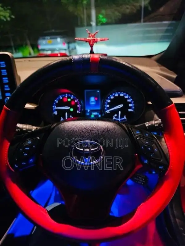 Toyota CHR 2020 SUV (Used)