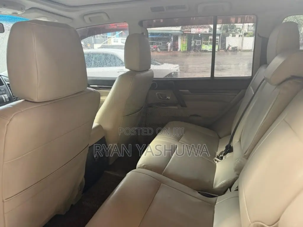Mitsubishi Montero 2015 SUV (Used)