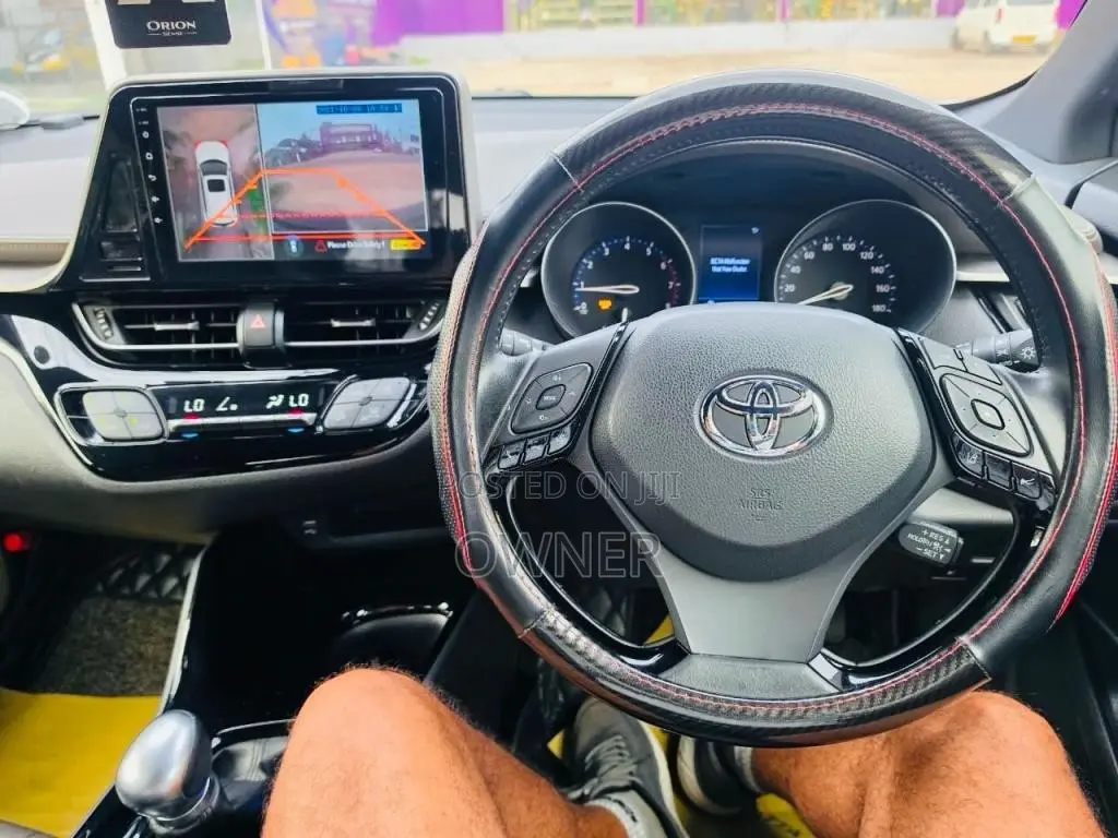 Toyota CHR 2019 SUV (Used)