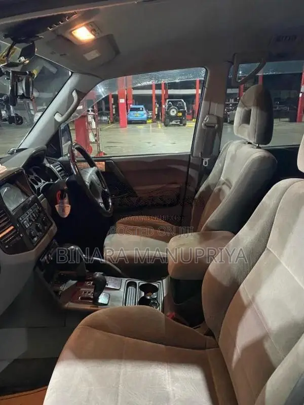 Mitsubishi Montero 2000 SUV (Used)