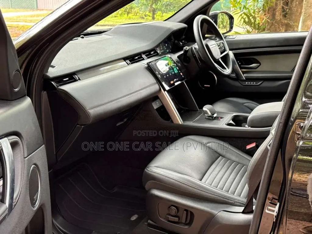 Land-Rover Discovery Sport HSE 2024 SUV (Used)