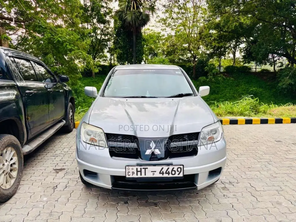 Mitsubishi Outlander 2003 SUV (Used)