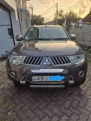Mitsubishi Montero Sport 2011 SUV (Used)