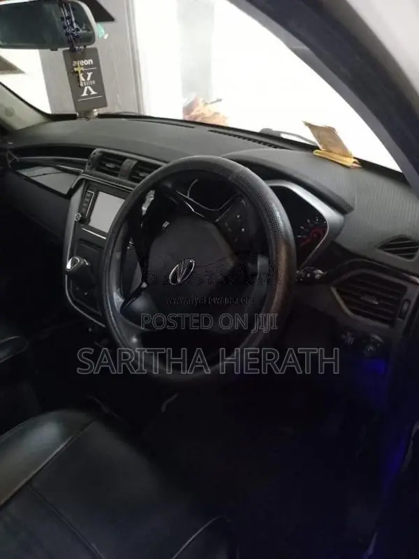 Mahindra KUV 100 2022 SUV (Used)