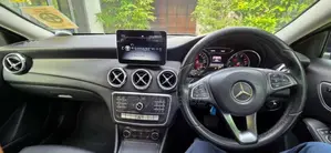Mercedes-Benz GLA180 2018 SUV (Used)