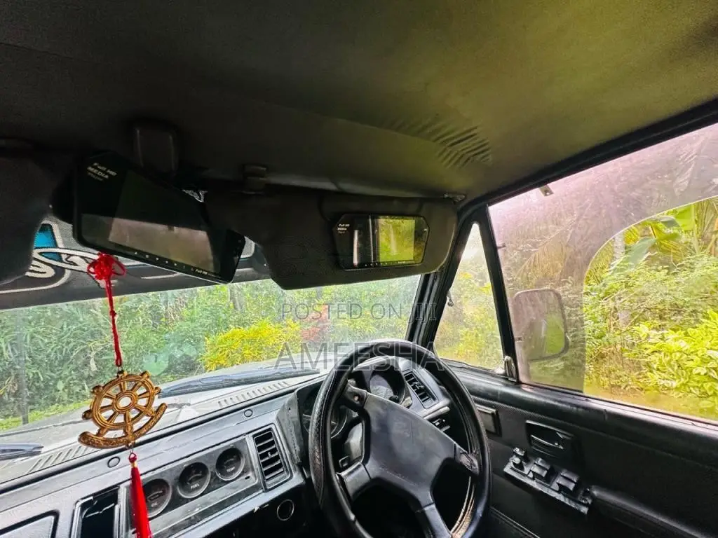 Isuzu Trooper 1990 SUV (Used)