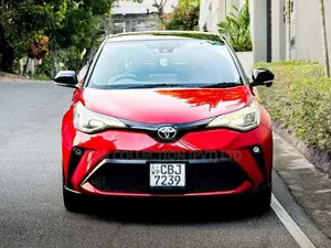 Toyota CHR 2019 SUV (Used)