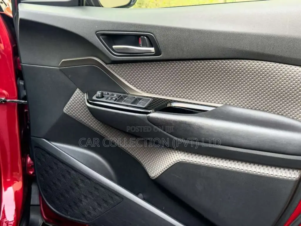 Toyota CHR 2019 SUV (Used)