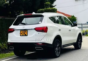 DFSK Glory I-Auto 2023 SUV (Used)