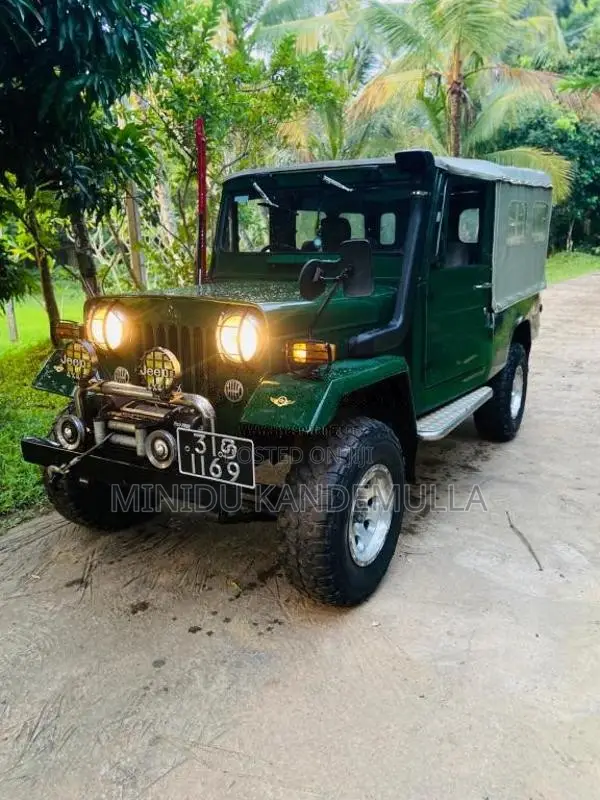 Mitsubishi 4DR5 J 44 Long Model 1980 SUV (Used)