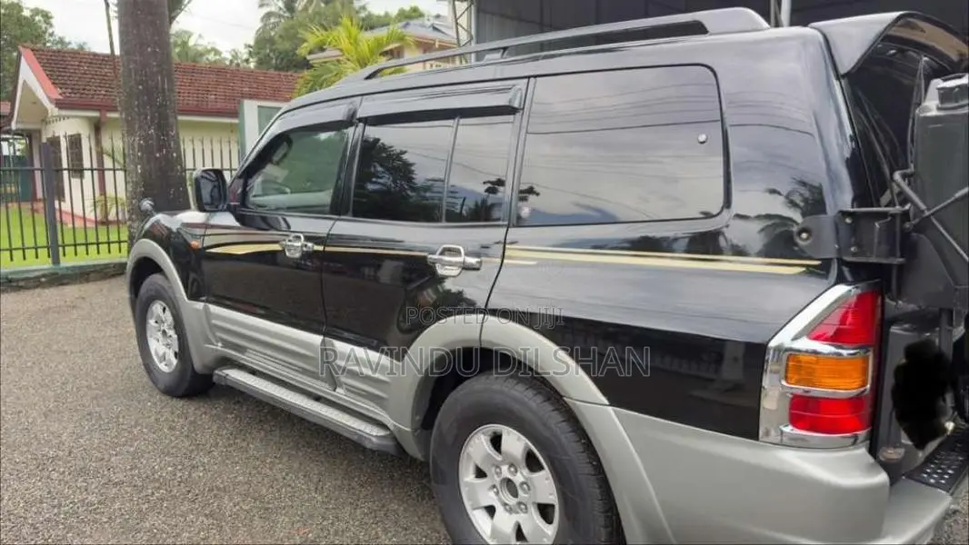 Mitsubishi Montero 2000 SUV (Used)