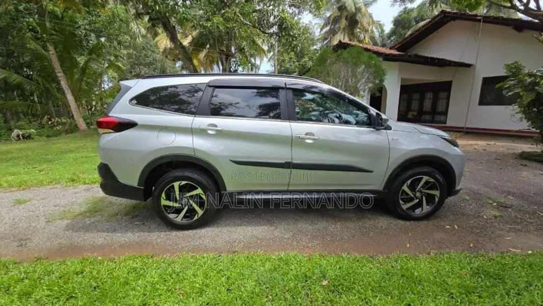 Toyota Rush 2018 SUV (Used)