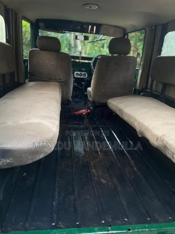 Mitsubishi 4DR5 J 44 Long Model 1980 SUV (Used)