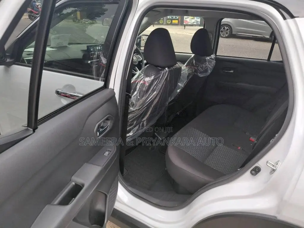 Toyota Raiz Z Grade 2025 SUV Brand New