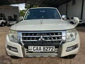 Mitsubishi Montero V98 2013 SUV (Used)