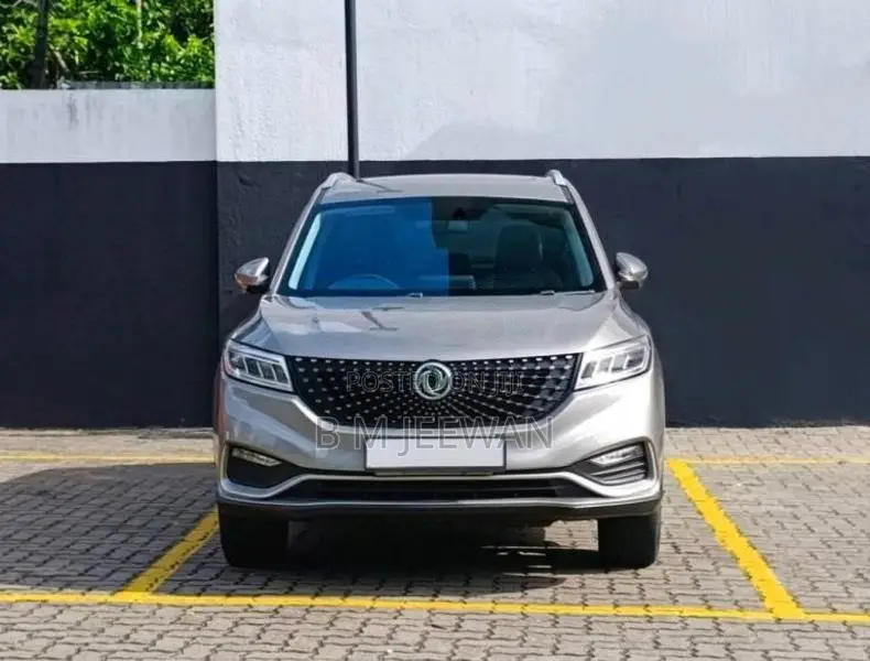 DFSK Glory I-Auto 2023 SUV (Used)