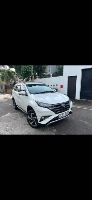 Toyota Rush 2018 SUV (Used)