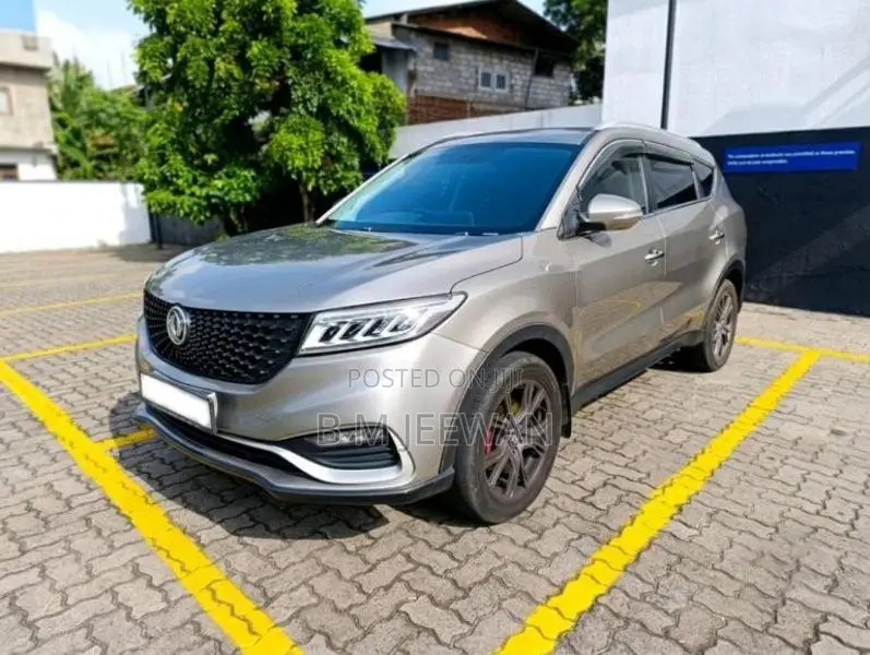 DFSK Glory I-Auto 2023 SUV (Used)
