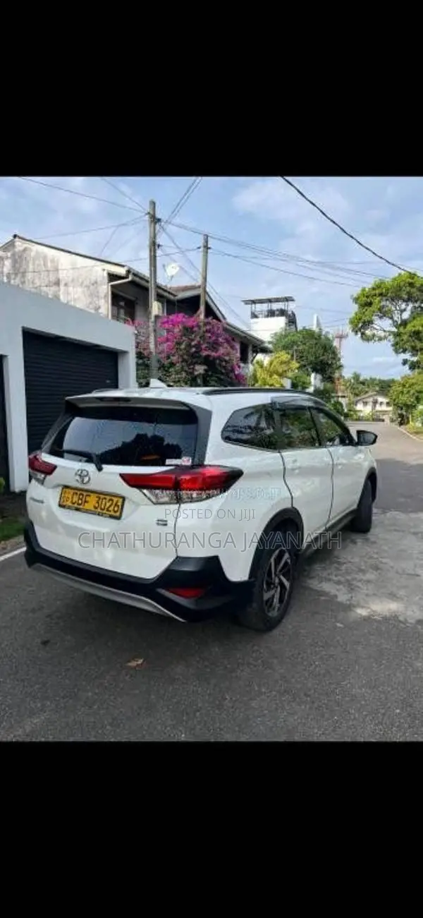 Toyota Rush 2018 SUV (Used)