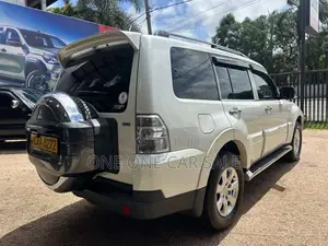 Mitsubishi Montero V98 2013 SUV (Used)