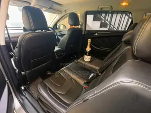 DFSK Glory I-Auto 2023 SUV (Used)