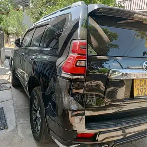 Toyota Prado 2015 SUV (Used)