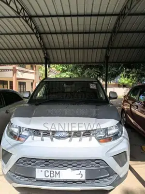 Mahindra KUV 100 2025 SUV (Used)