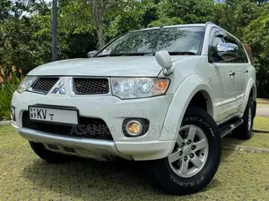 Mitsubishi Montero Sport 2012 SUV (Used)