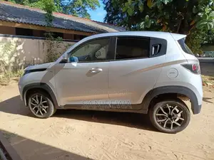 Mahindra KUV 100 2025 SUV (Used)