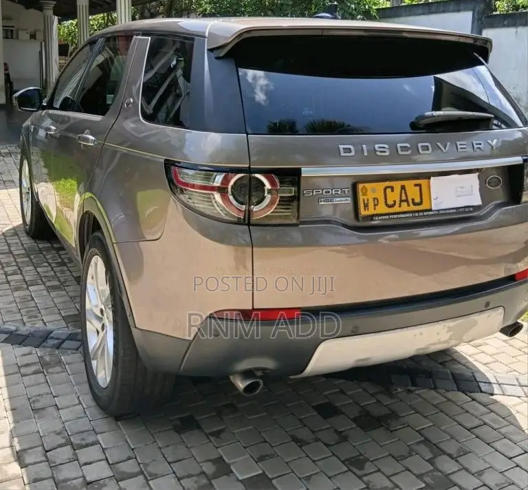 Land-Rover Discovery 5 2015 SUV (Used)