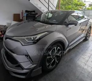 Toyota CHR 2017 SUV (Used)