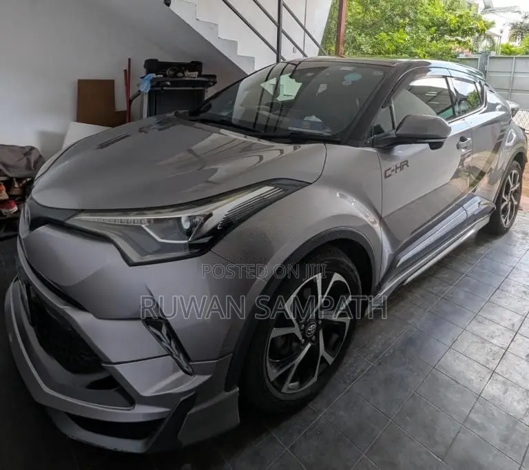 Toyota CHR 2017 SUV (Used)