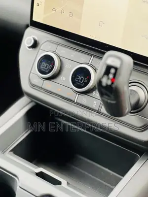 Land-Rover Defender 2026 SUV Unregistered (Recondition)