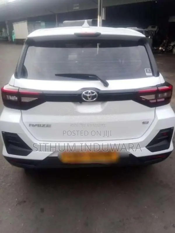 Toyota Raize 2025 SUV (Used)