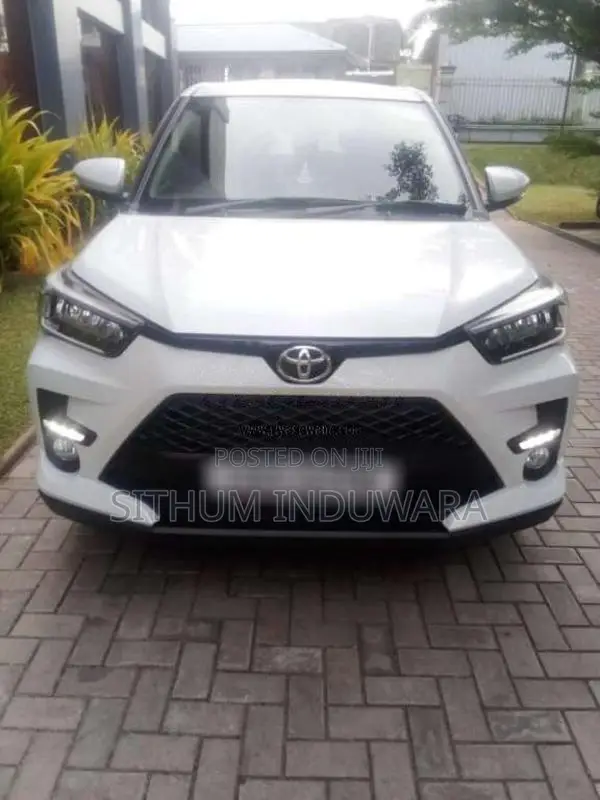 Toyota Raize 2025 SUV (Used)