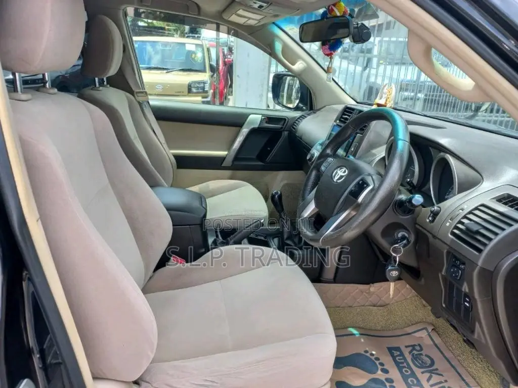 Toyota Prado 2011 SUV (Used)