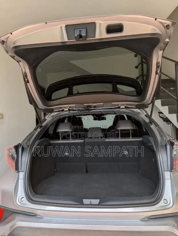 Toyota CHR 2017 SUV (Used)